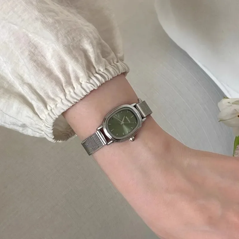Minimalist Thin Watch - 小さなオーバルダイヤルグリーン腕時計シンプルなステンレス鋼レディース腕時計ブランドの女性の高級ギフトクォーツ時計ドロップシッピング