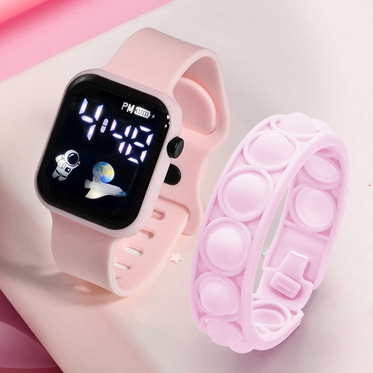 Smartwatch Watches Boys - 子供用電子スポーツウォッチ,シンプルでファッショナブルなブレスレット,アウトドア,学生,男の子と女の子,ギフト,2個